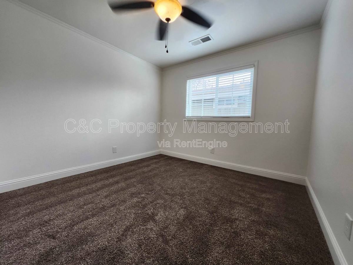 2546 W Victor Ct #102 - Photo 5 of 8