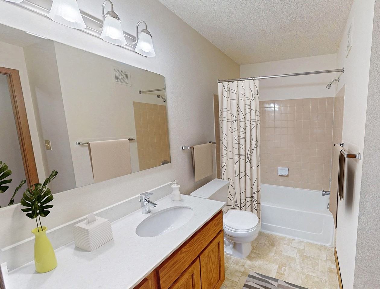 Woodridge - Photo 5 of 19