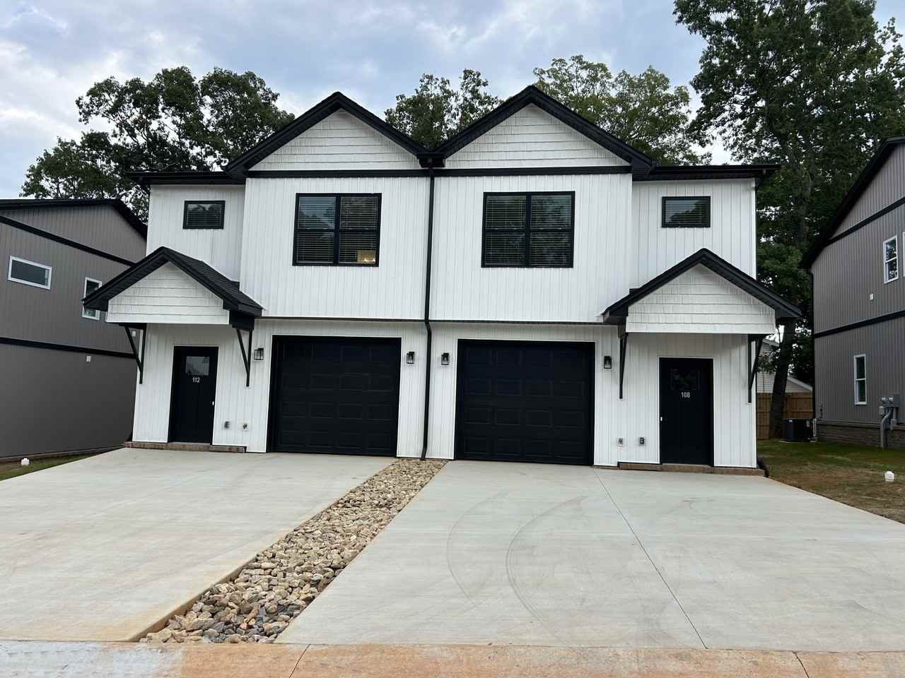 141 Independence Ln #141 - Photo 3 of 35