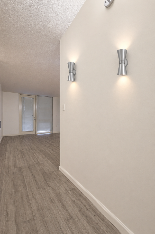 1905 NW 29th Ave - Photo 6 of 50