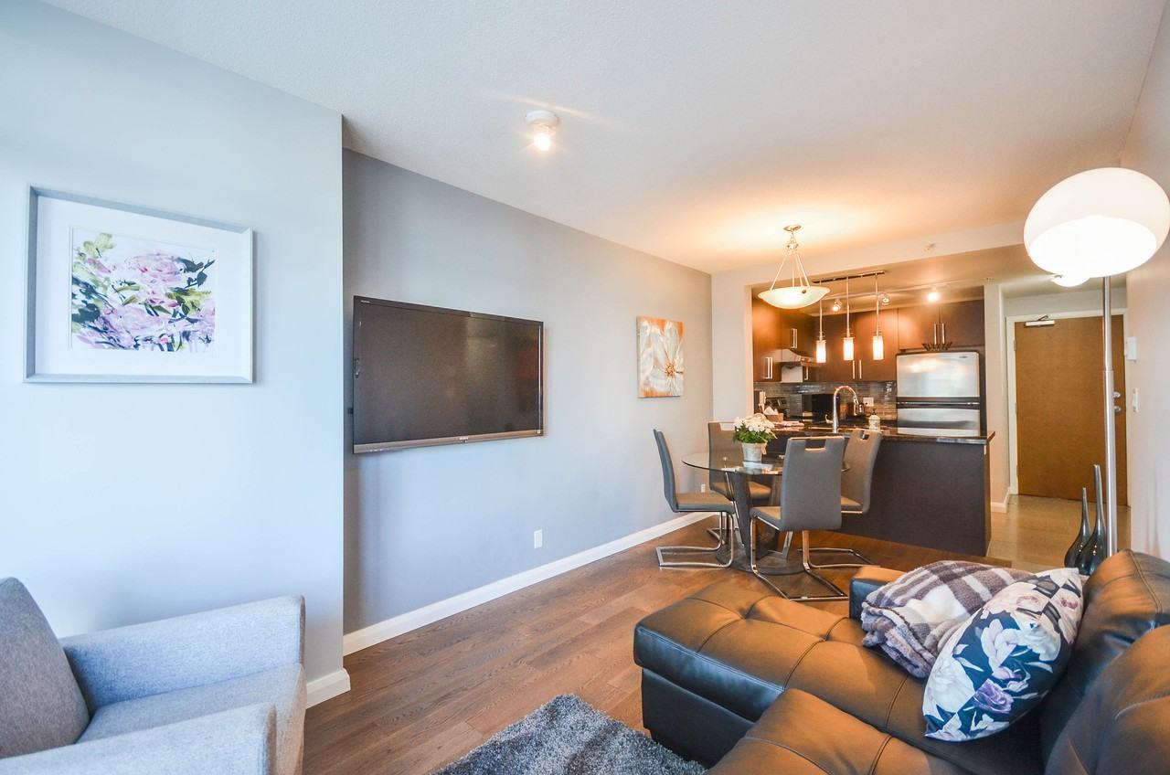 888 Carnarvon St - Photo 5 of 17