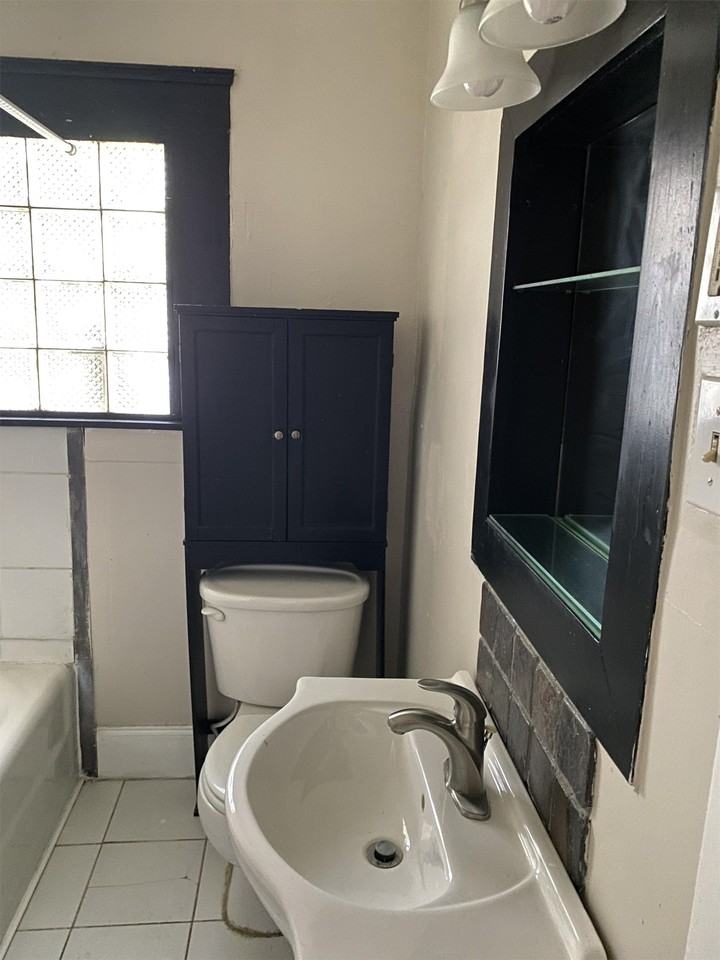 514 Branard St #A - Photo 7 of 12