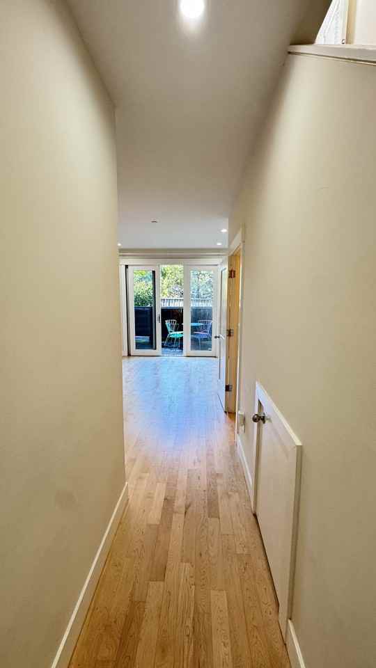 926 Grove St #2 - Photo 2 of 23