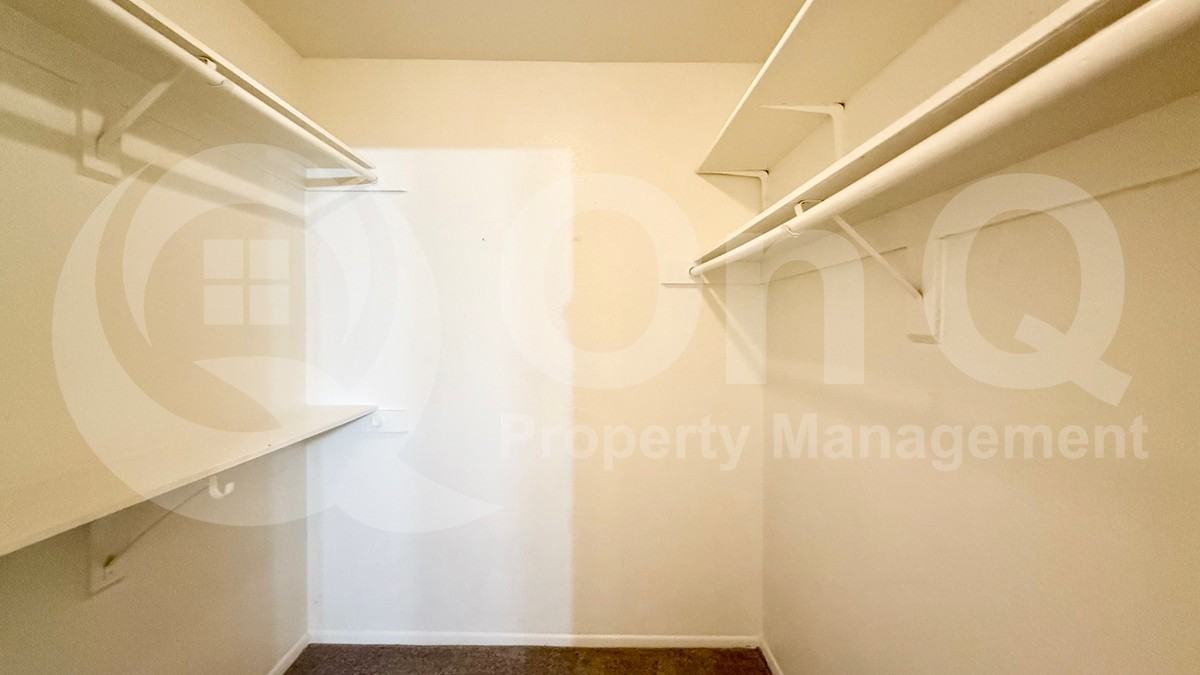 3132 W Harmont Dr - Photo 2 of 17