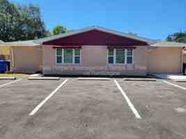 featured image of 611 Lyndhurst St