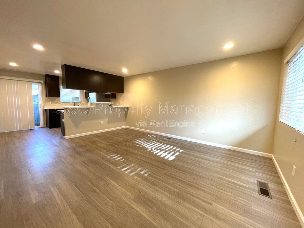 802 Sunset Dr #I - Photo 5 of 8