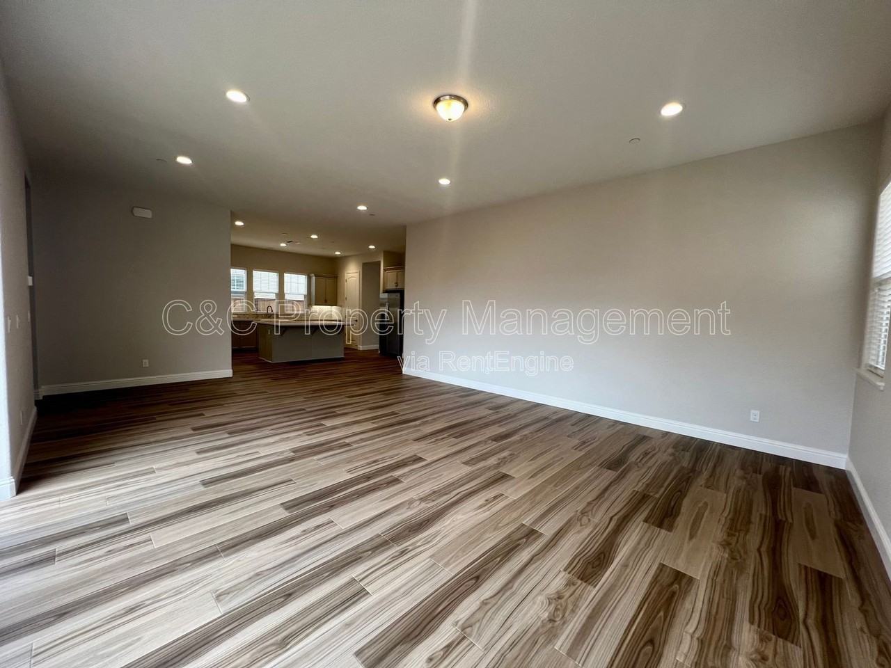 3002 Pinnacles Way - Photo 6 of 29