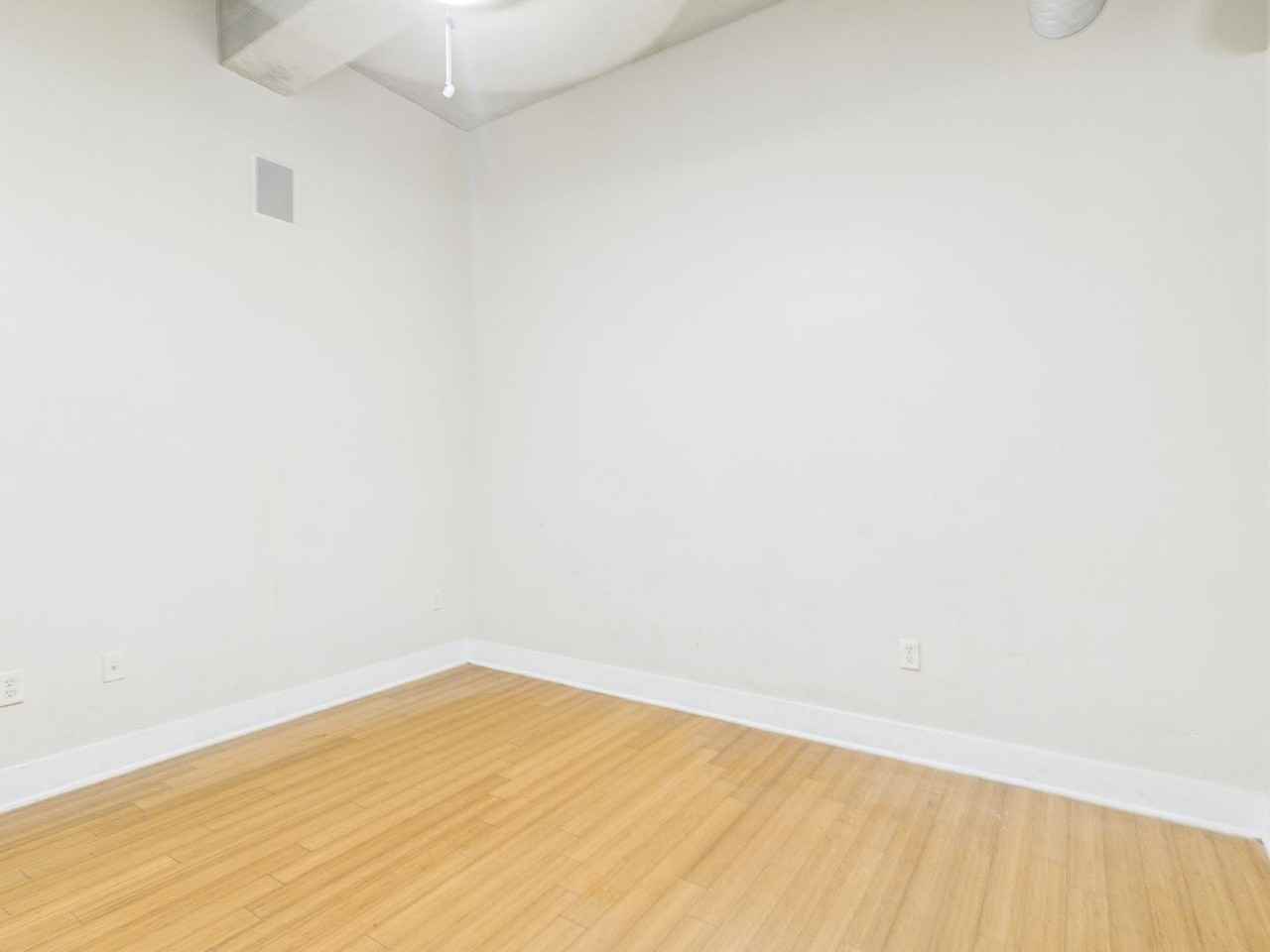 815 Perry St #113 - Photo 5 of 13