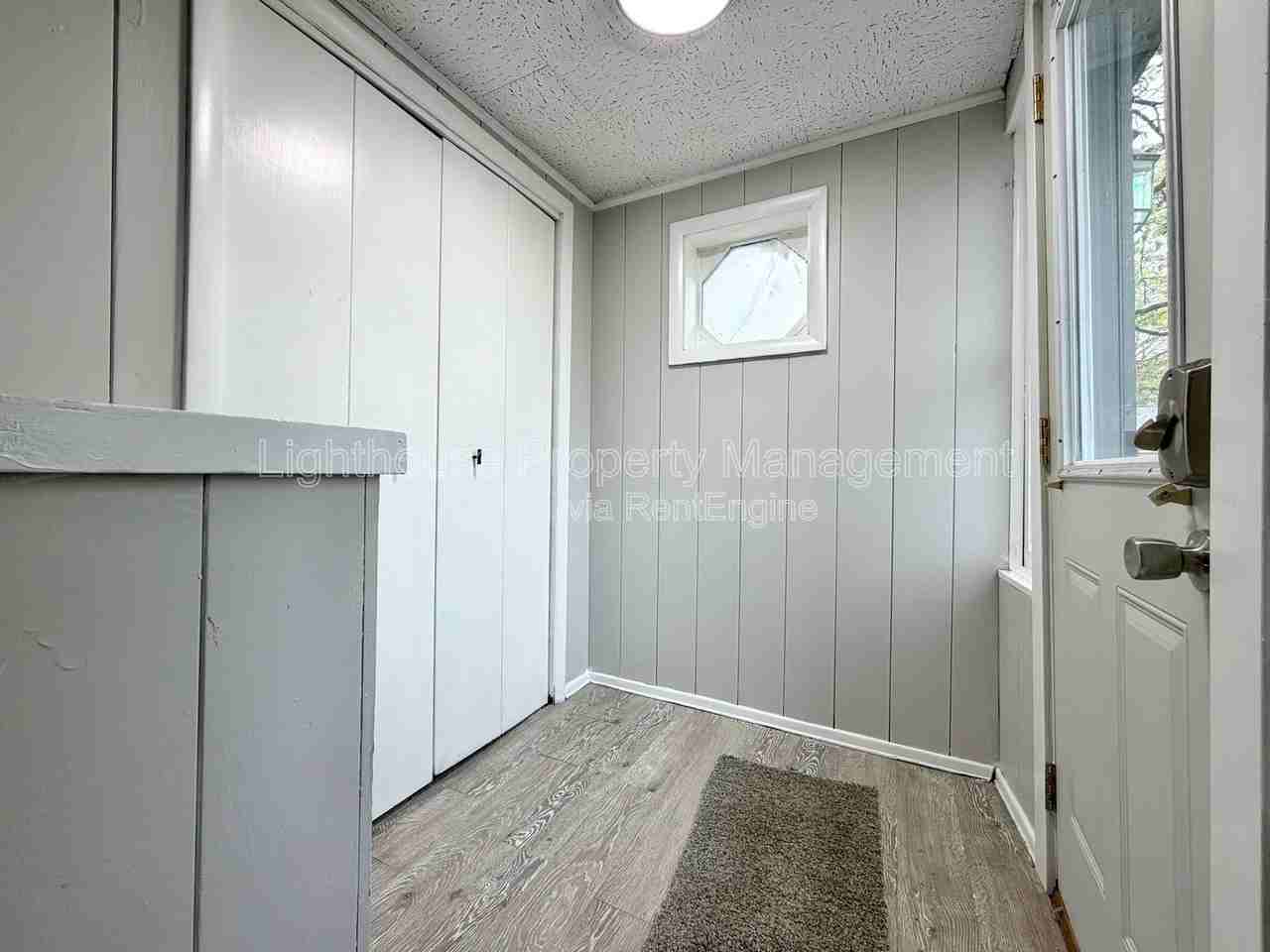 2145 8th St - Photo 2 of 19