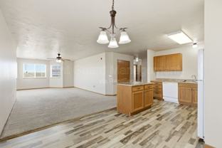106 S Sandstone Ave - Photo 1 of 1