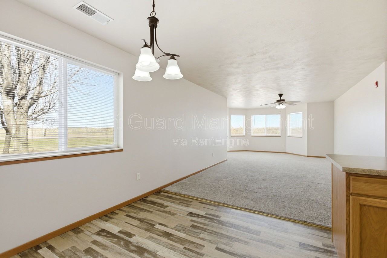 106 S Sandstone Ave #106-12 - Photo 2 of 30