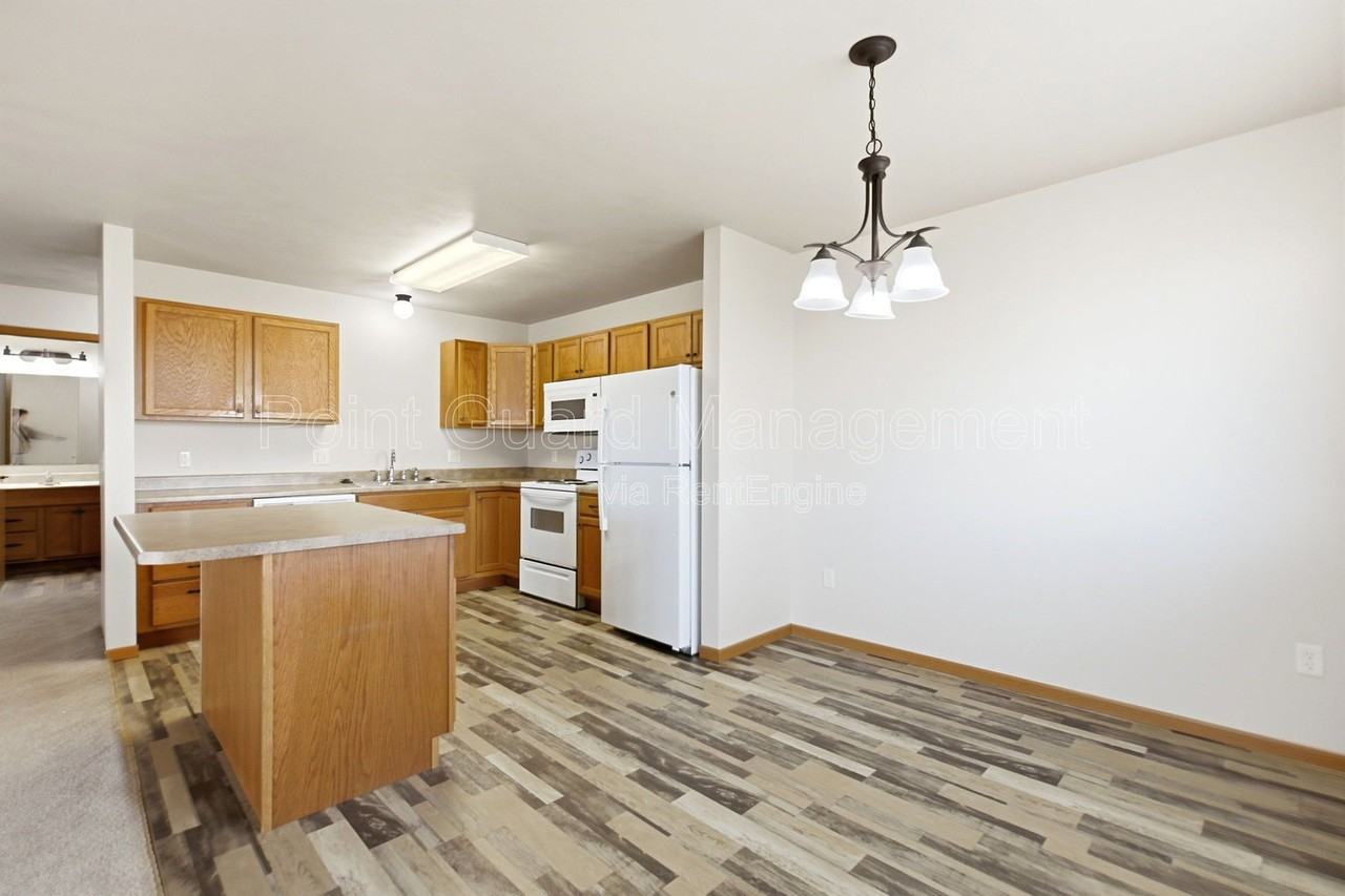 106 S Sandstone Ave #106-12 - Photo 5 of 30