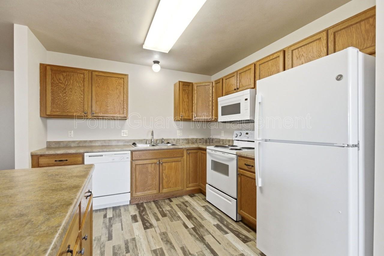 106 S Sandstone Ave #106-12 - Photo 6 of 30