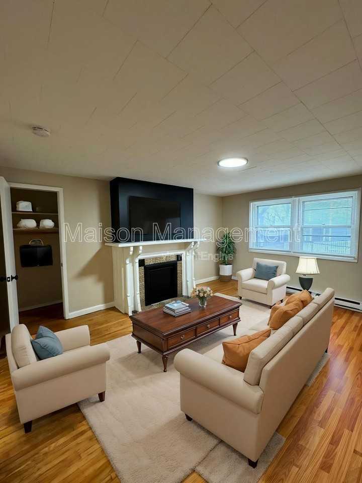 19 Park Ave - Photo 3 of 17
