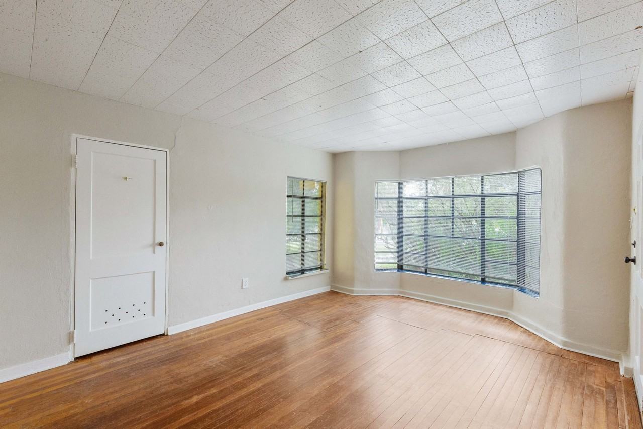 3809 Maplewood Ave #A - Photo 3 of 37