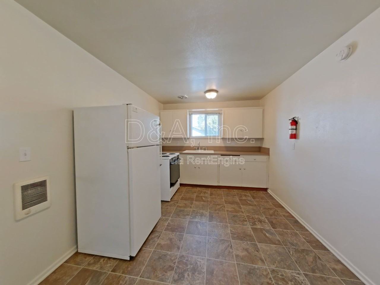 960 Nw Cleveland Ave #6 - Photo 3 of 8