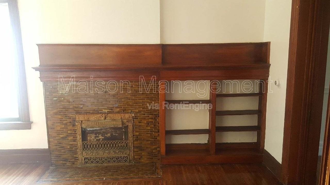 291A Pearl St - Photo 4 of 12