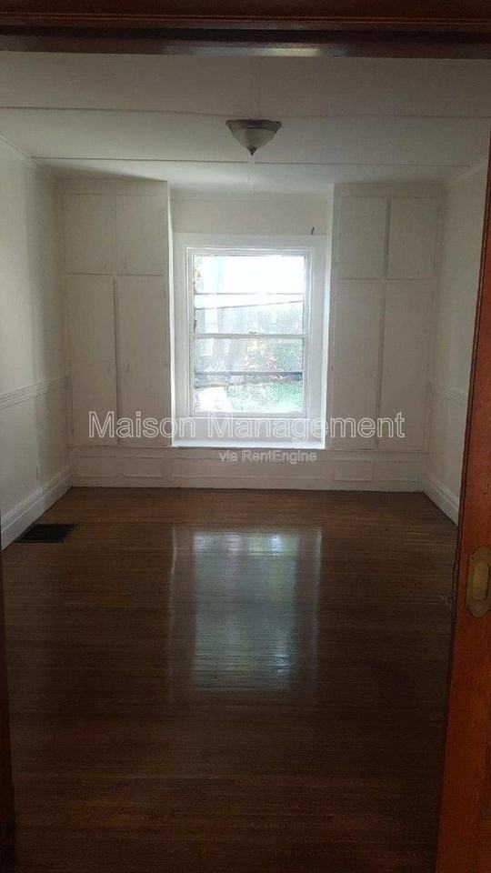 291A Pearl St - Photo 7 of 12