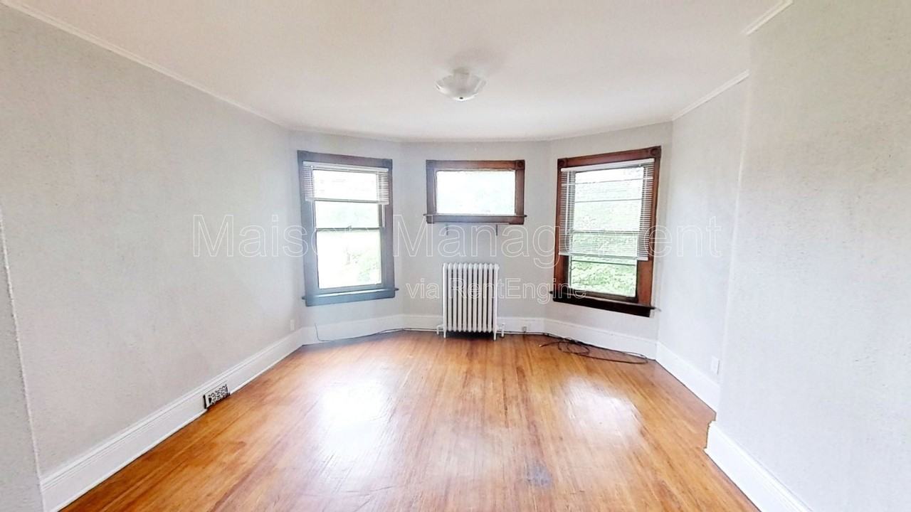 583 Averill Ave #3 - Photo 3 of 12