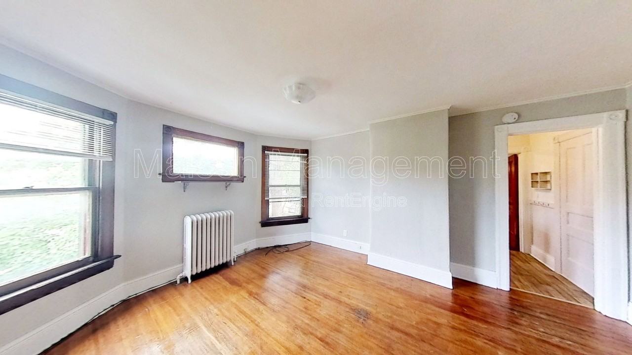 583 Averill Ave #3 - Photo 4 of 12