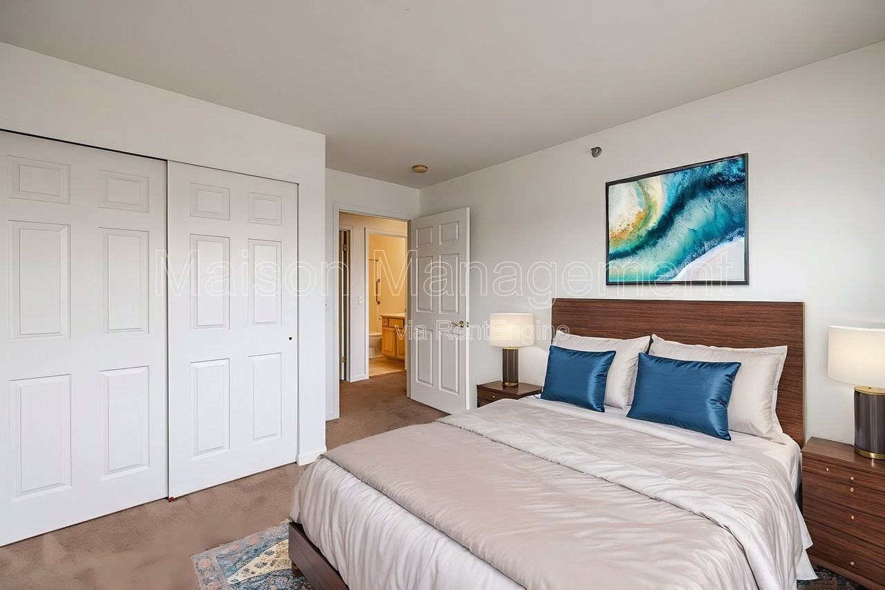 100 Green Tree Ln #227 - Photo 6 of 12