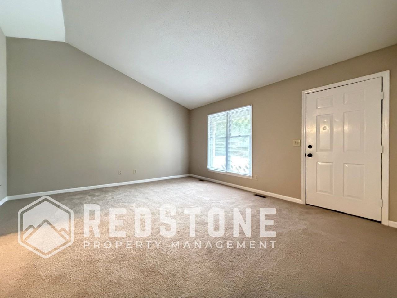 2302 Morningside Dr - Photo 2 of 15