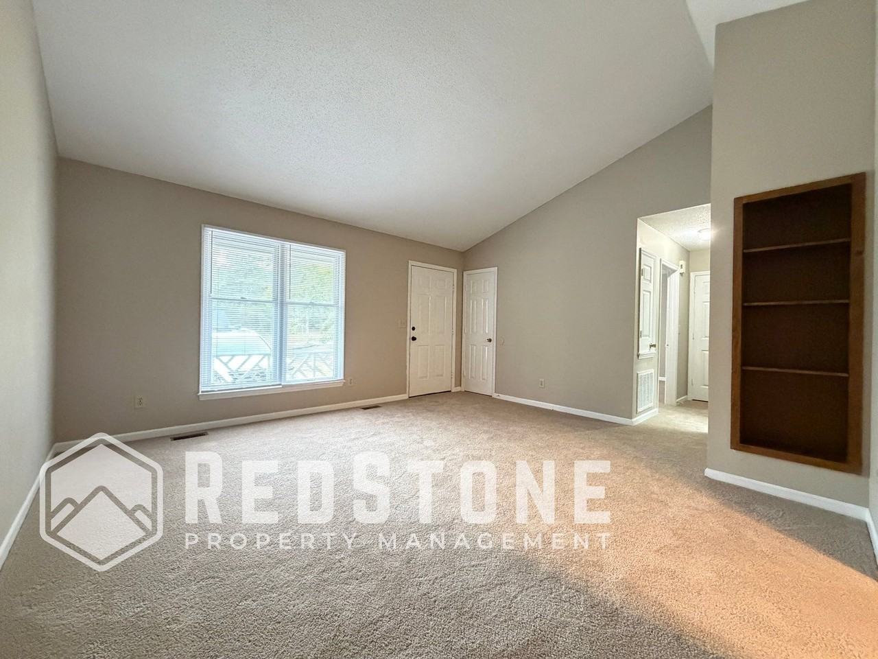 2302 Morningside Dr - Photo 3 of 15