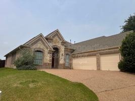 featured image of 2610 Meadow Ridge Dr