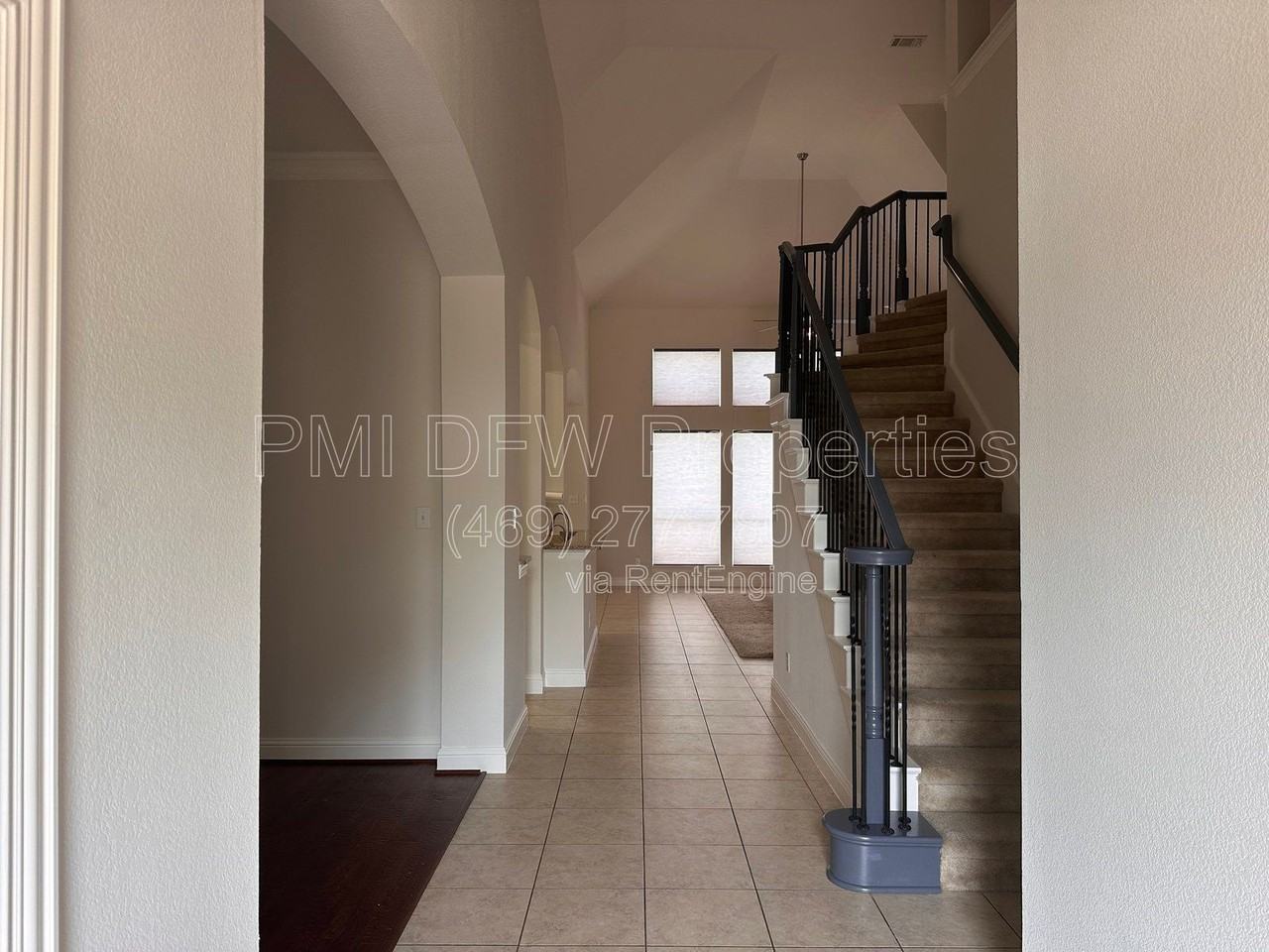2610 Meadow Ridge Dr - Photo 2 of 33