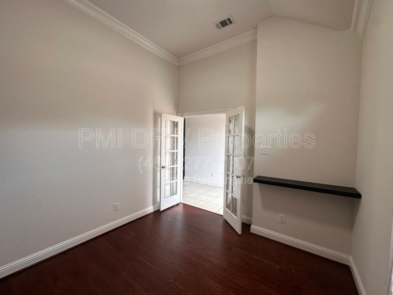 2610 Meadow Ridge Dr - Photo 4 of 33