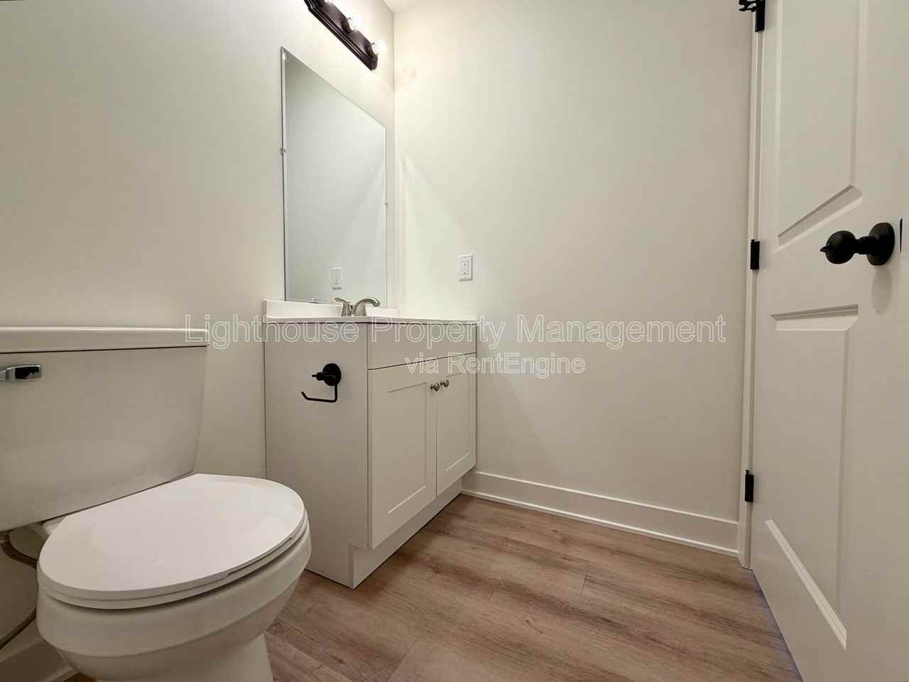313 Orchard Ave #2 - Photo 5 of 24
