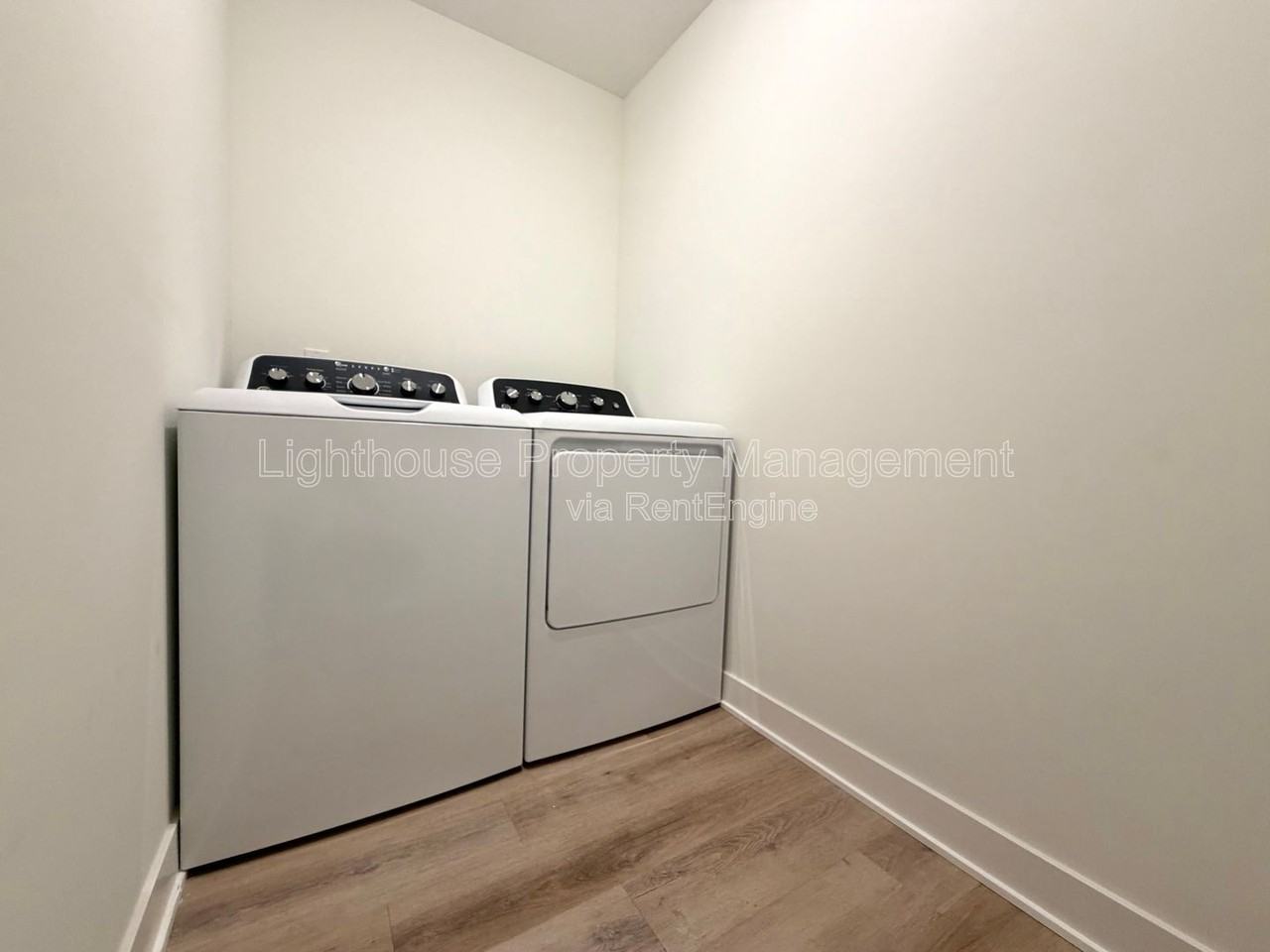 313 Orchard Ave #2 - Photo 7 of 24