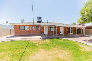 featured image of 8050 E Clarendon Ave