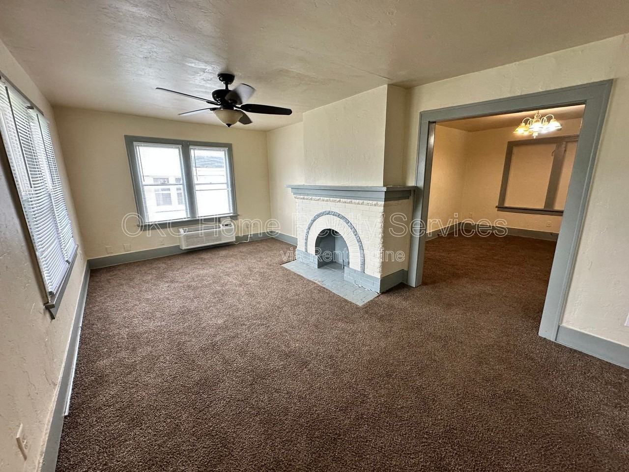 2114 Glen Ellyn St - Photo 2 of 14