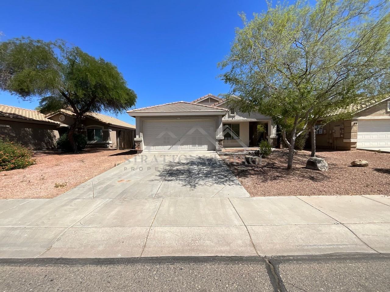 16612 W Cottonwood St - Photo 2 of 29