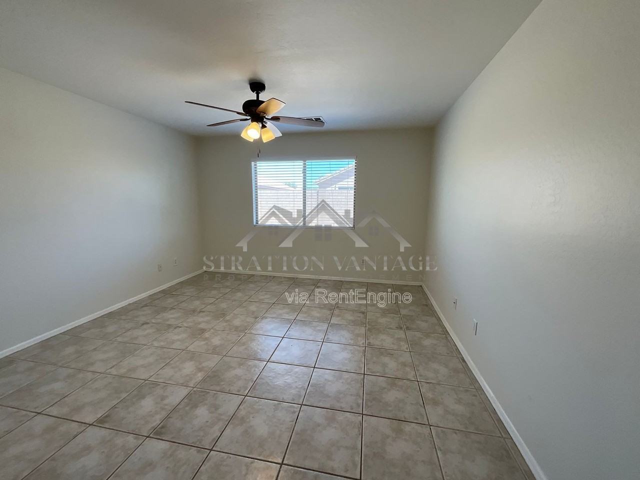 16612 W Cottonwood St - Photo 6 of 29