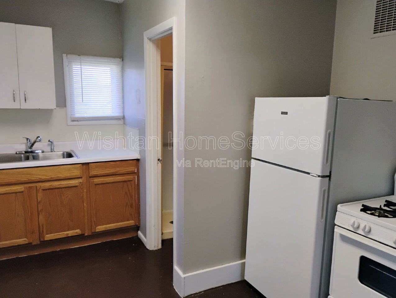 615 N Avery St #1 - Photo 4 of 7