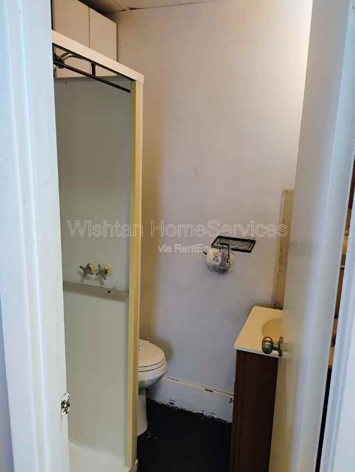 615 N Avery St #1 - Photo 5 of 7