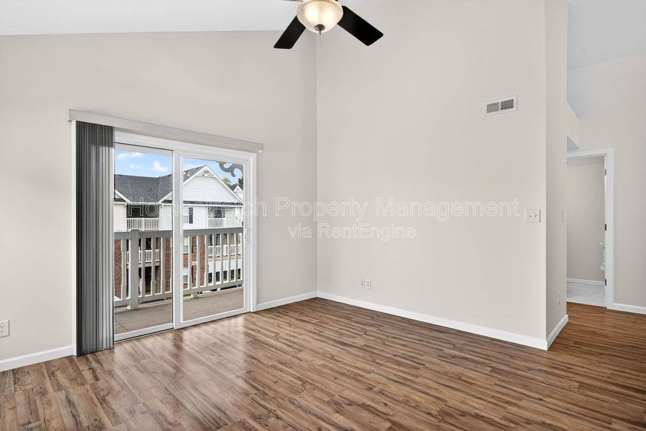 531 Saravalle Dr - Photo 6 of 25