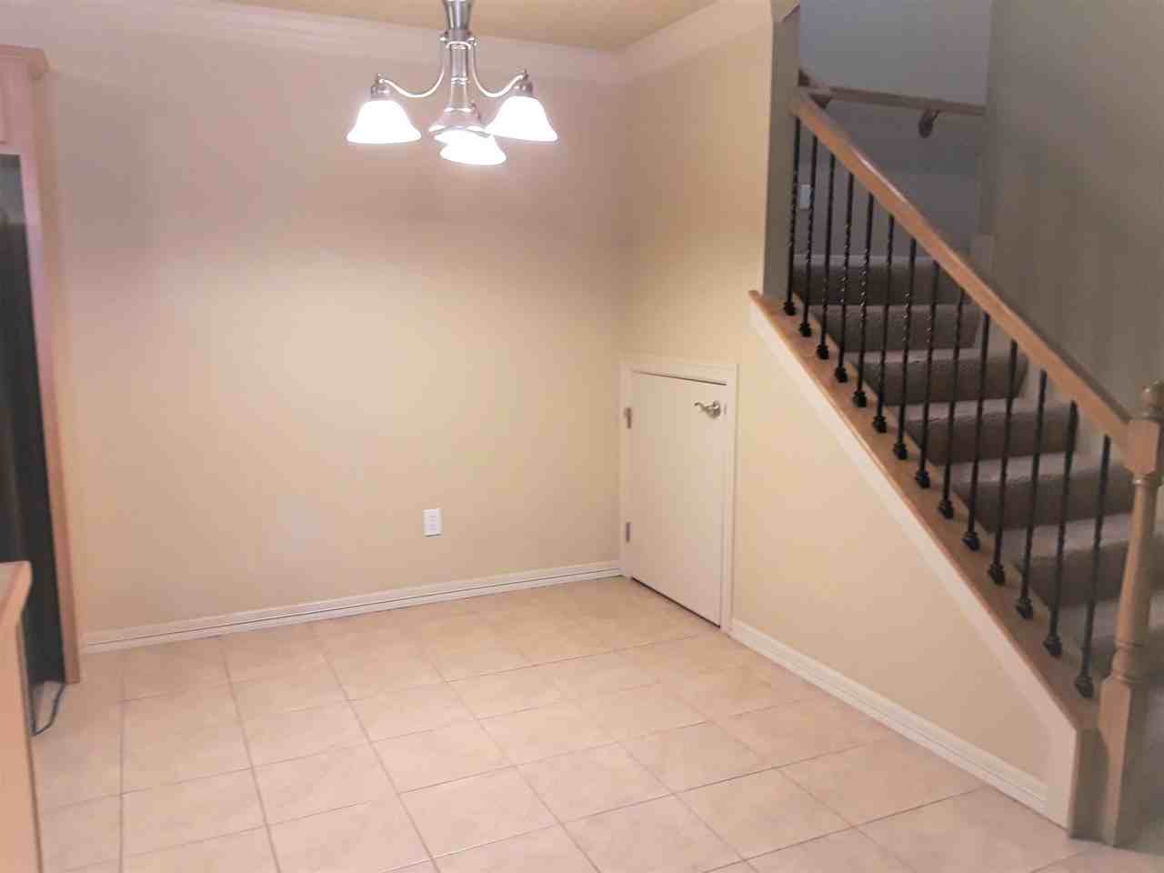 10 S Woodsprings Dr #1 - Photo 3 of 22