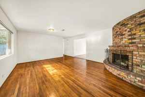 featured image of 2100 David Ave