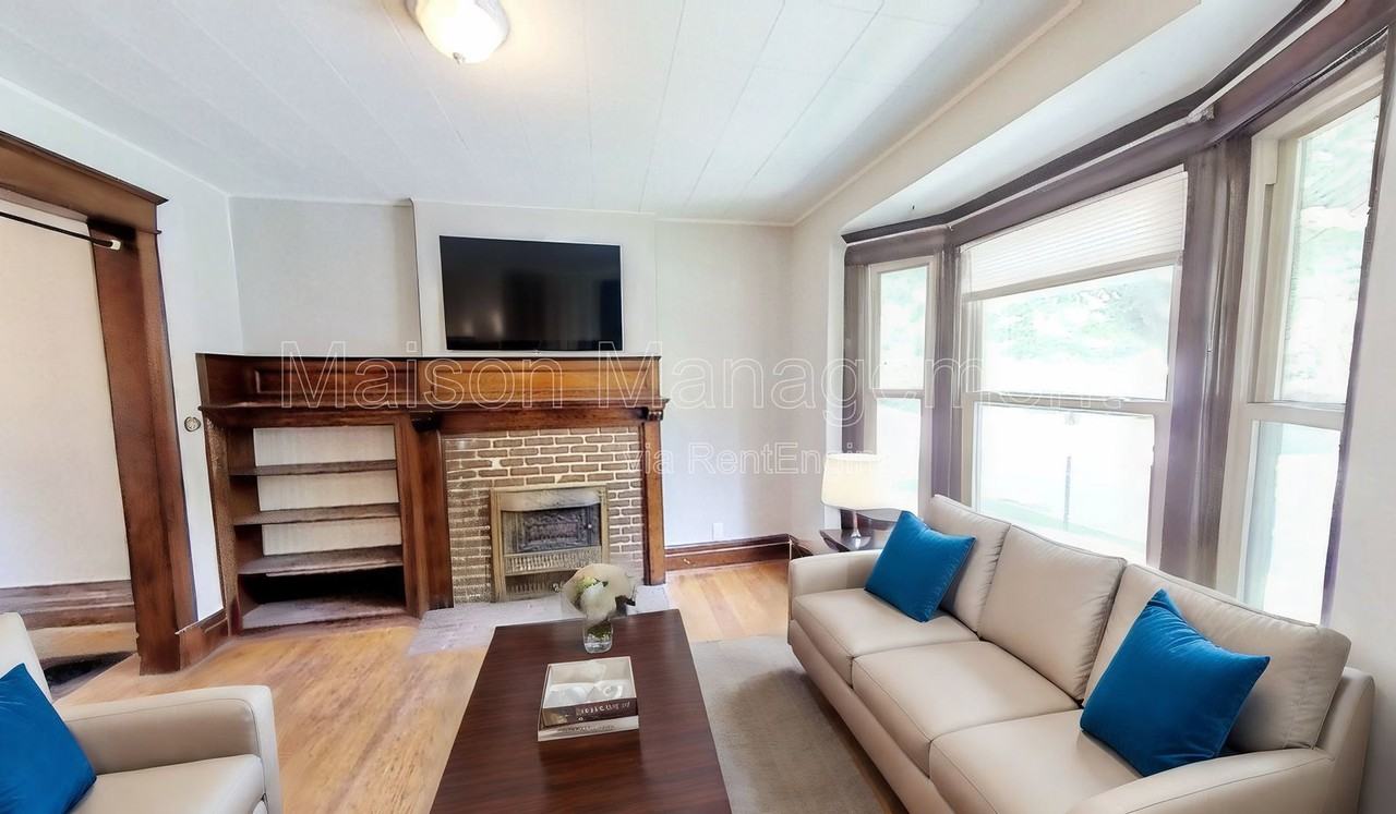 507 Meigs St - Photo 3 of 24