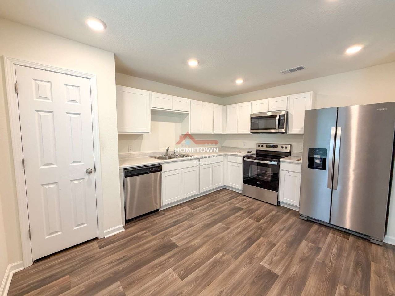 6509 June Bug Dr - Photo 4 of 27