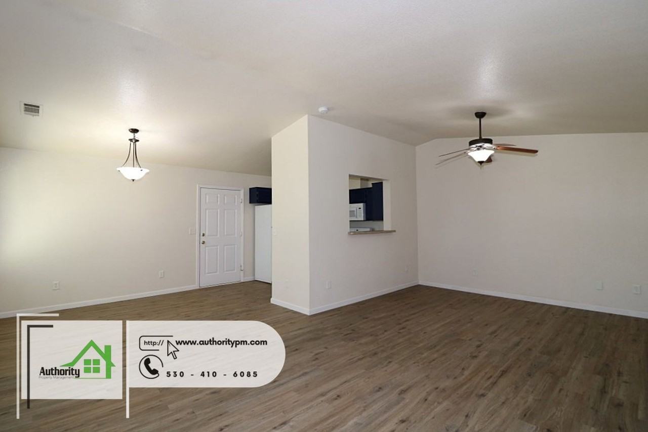 3769 Main St - Photo 7 of 21