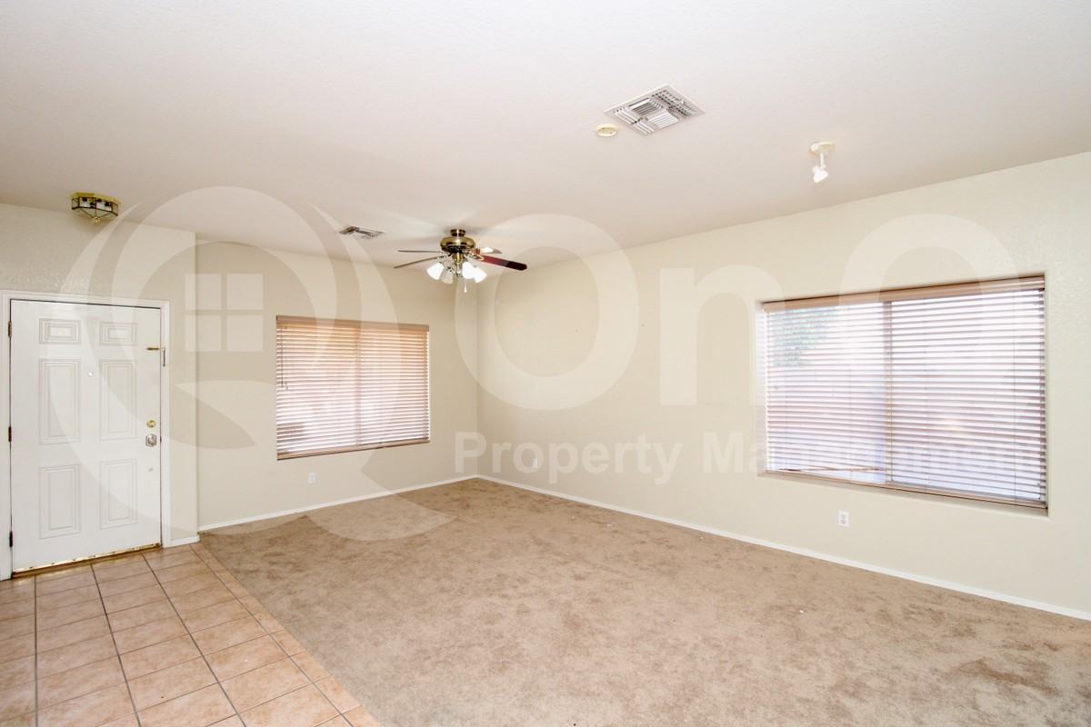 3692 E Remington Dr - Photo 4 of 16