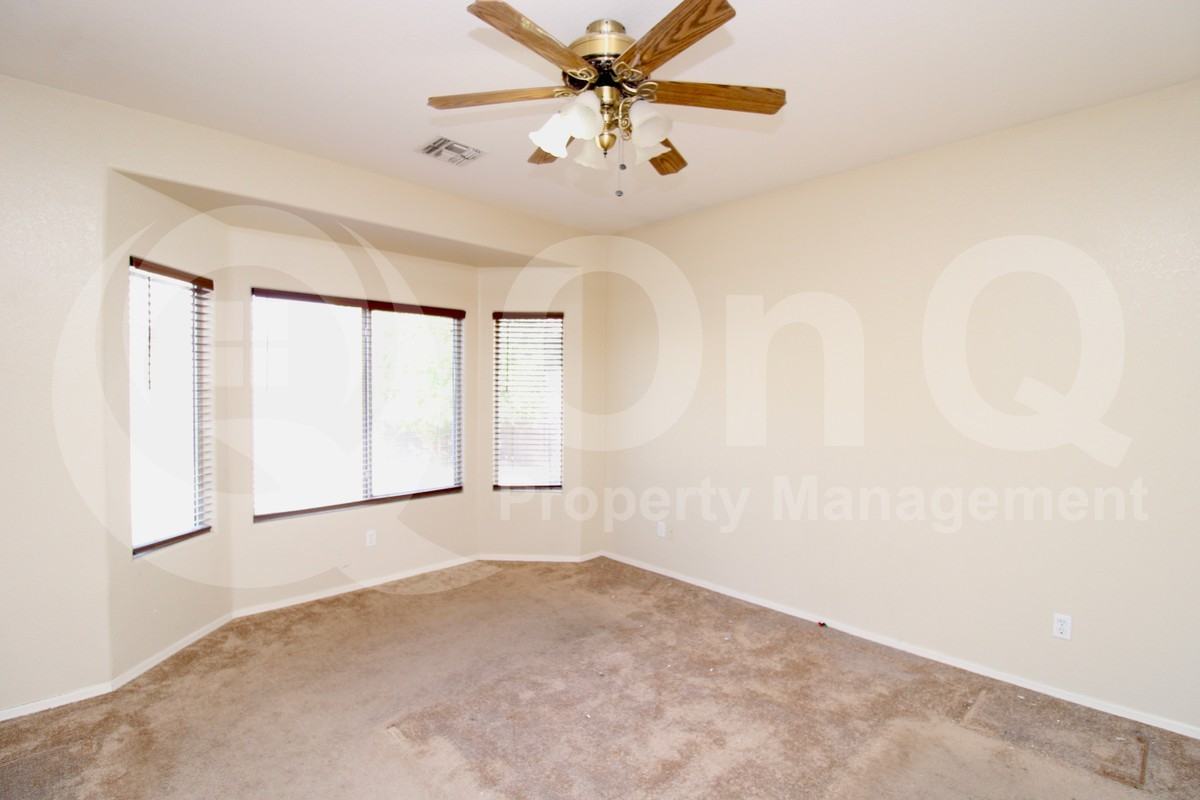 3692 E Remington Dr - Photo 7 of 16