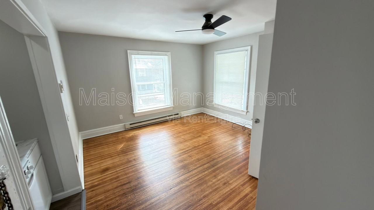 51 Rutgers St #6 - Photo 3 of 9