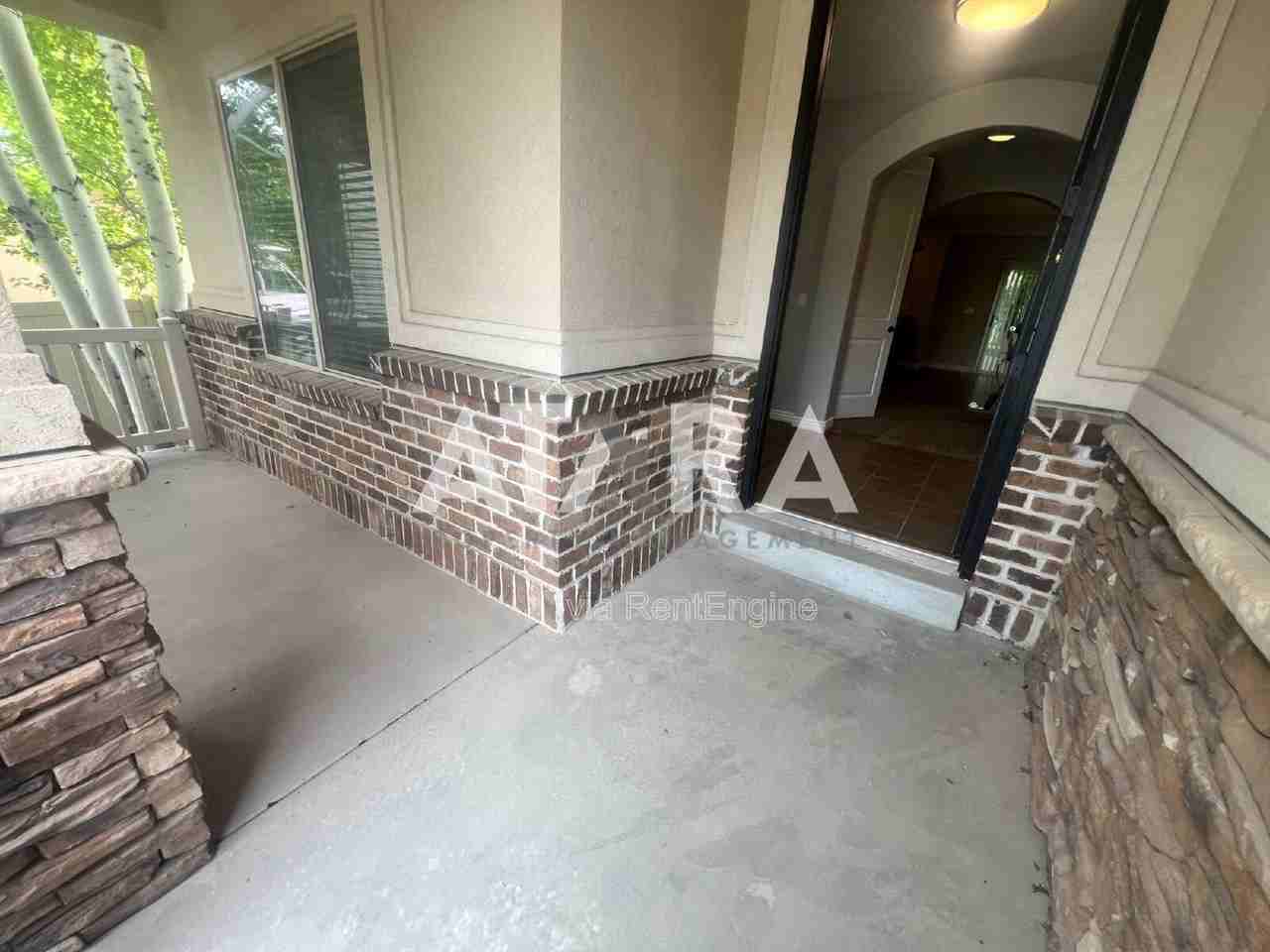 13571 S Buckeye View Way - Photo 4 of 43