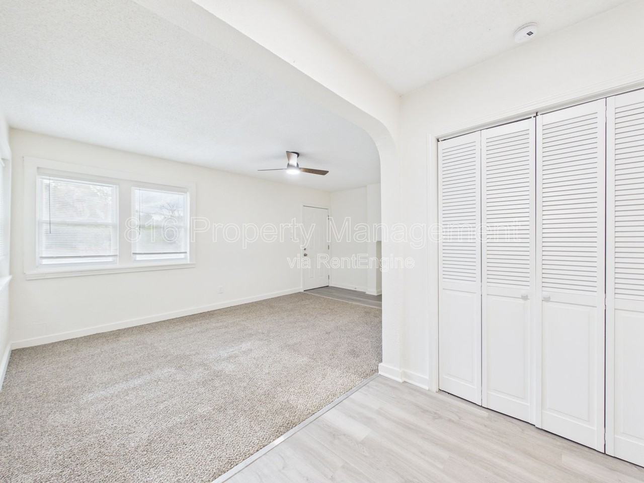 6029 Indiana Ave - Photo 6 of 26