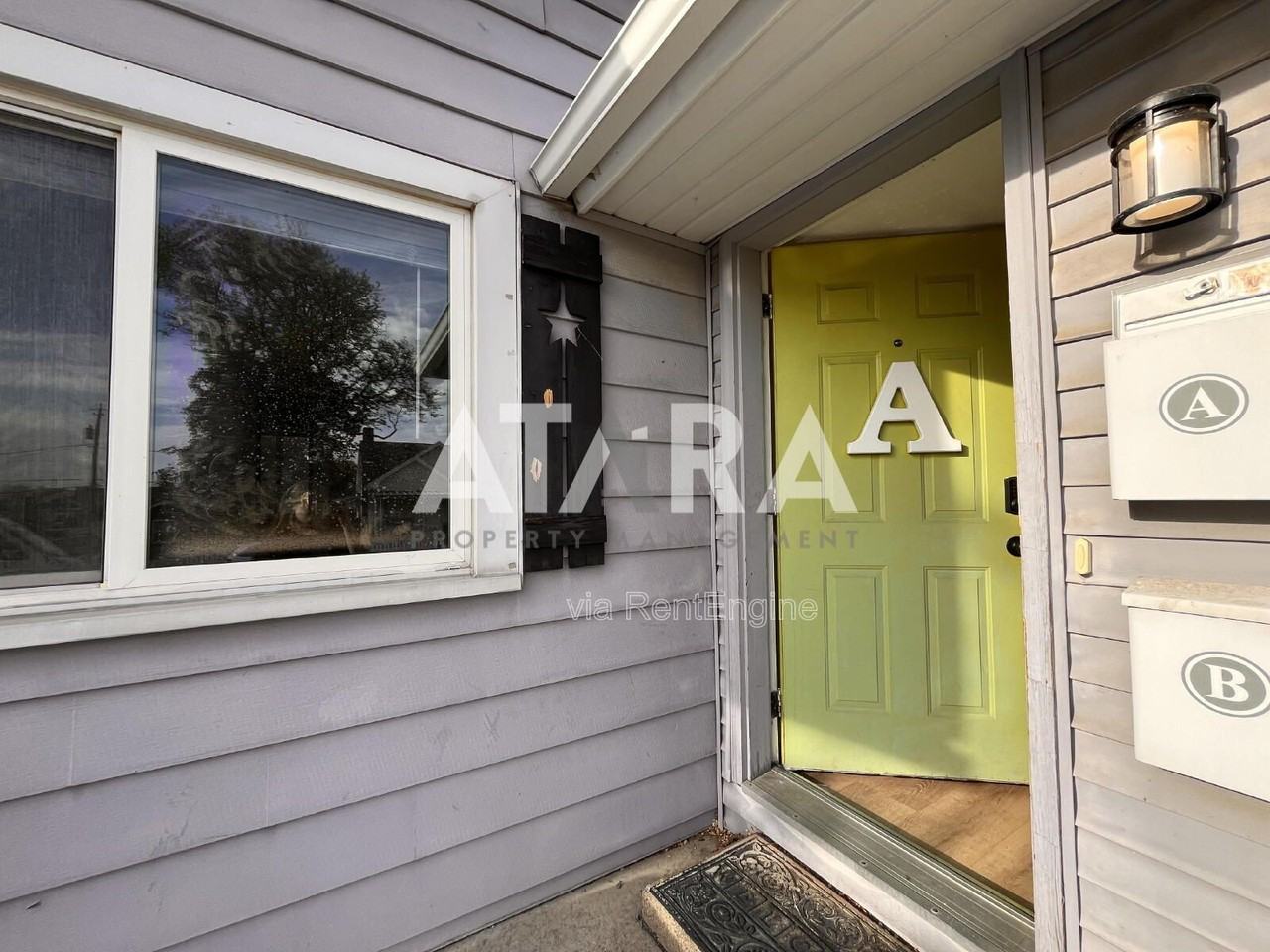 745 E 3155 S - Photo 4 of 26
